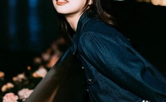 掀开奶罩边躁狠狠躁软学生H